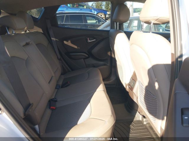 KM8JUCAG8EU858236 Hyundai TUCSON SE