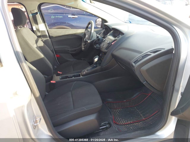 1FADP3E21JL240432 Ford FOCUS S