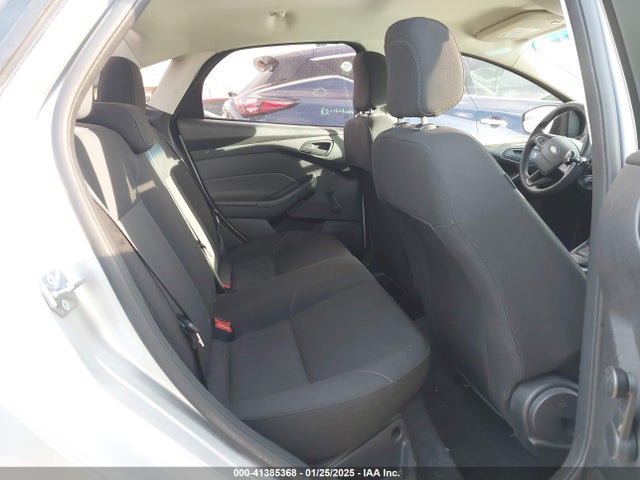 1FADP3E21JL240432 Ford FOCUS S