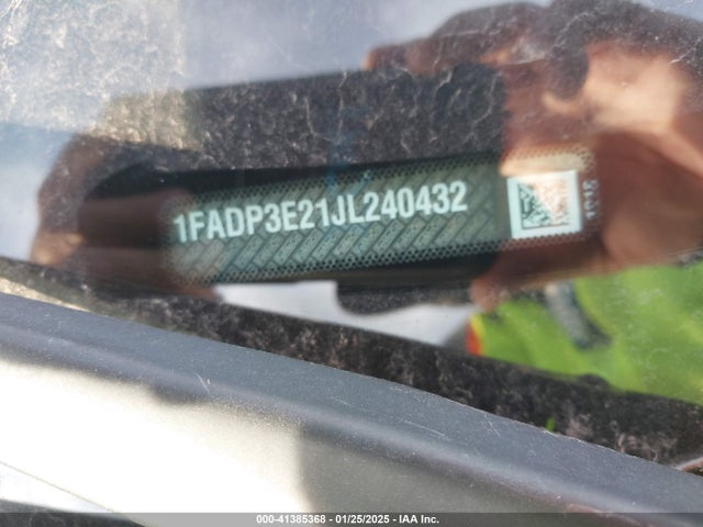1FADP3E21JL240432 Ford FOCUS S