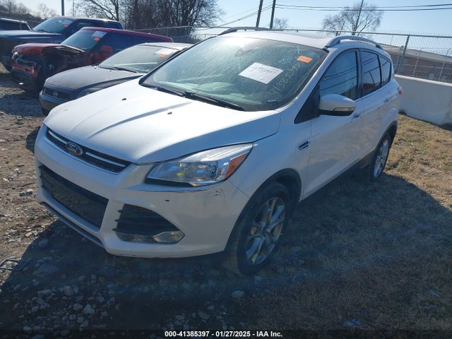 Ford Escape Titanium 2015 1FMCU0JX0FUB46814 Image 2