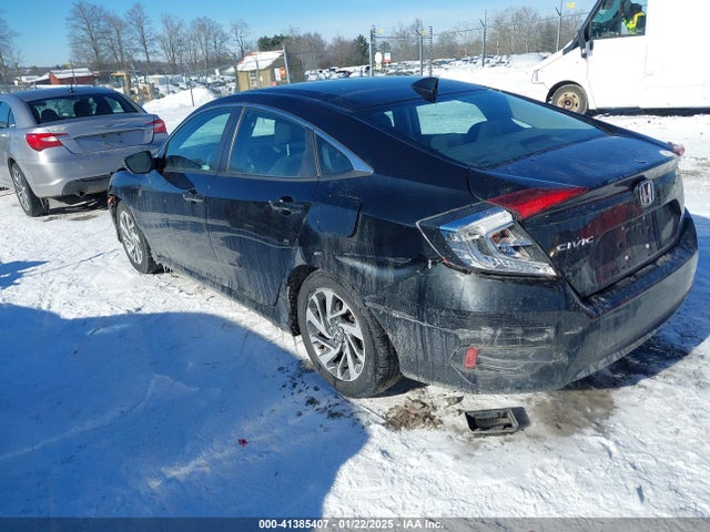Honda CIVIC EX 2018 2HGFC2F78JH572840 Image 3