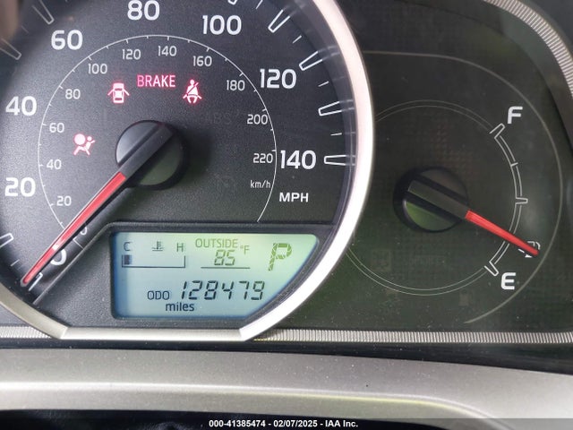 Toyota RAV4 LE 2015 JTMZFREV5FJ040964 Image 15