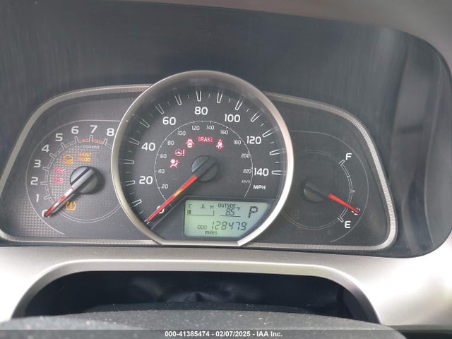 Toyota RAV4 LE 2015 JTMZFREV5FJ040964 Image 7