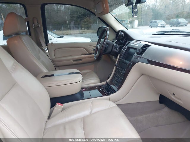 2009 CADILLAC ESCALADE ESV 1GYFK262X9R169650 Photo 4