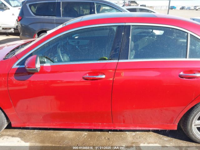 W1K3G4FBXMJ320036 Mercedes-Benz A 220 4matic