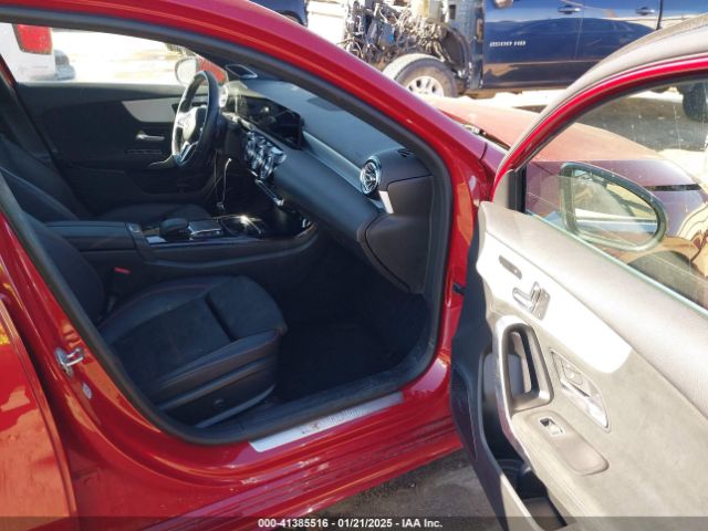 W1K3G4FBXMJ320036 Mercedes-Benz A 220 4matic