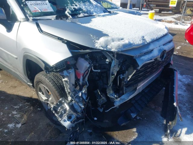 2T3P1RFV0RW474784 Toyota Rav4 Xle