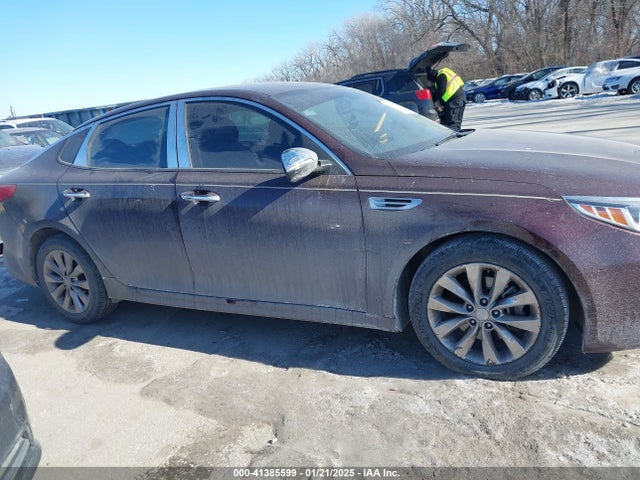 KIA Optima Lx 2018 5XXGT4L30JG274172 Image 12