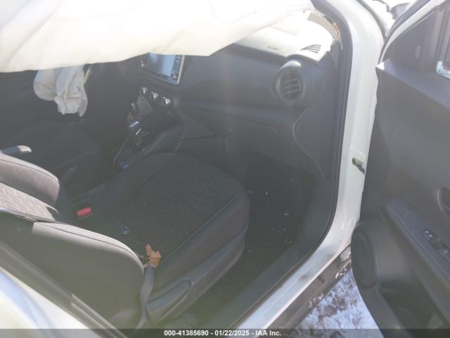 3N1CP5BV7NL528470 Nissan Kicks S Xtronic Cvt
