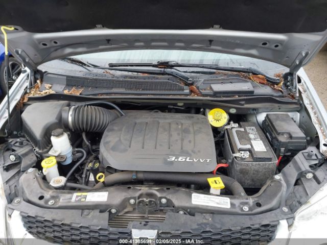 2C4RDGBGXJR285408 Dodge Grand Caravan Se