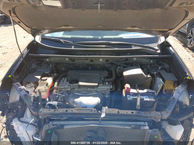 JTMRFREV0JJ747480 Toyota Rav4 Adventure/xle