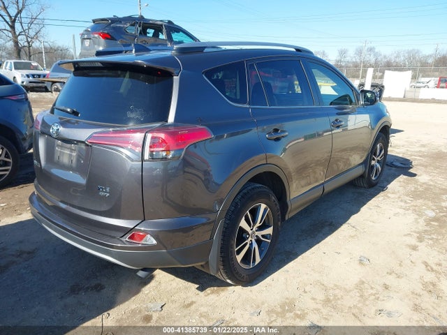 JTMRFREV0JJ747480 Toyota Rav4 Adventure/xle