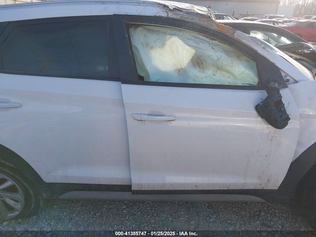 Hyundai TUCSON SE 2017 KM8J3CA49HU390658 Image 12