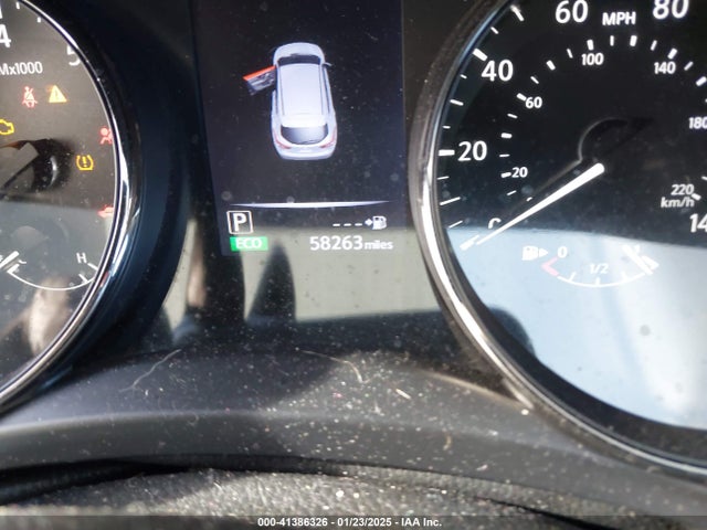 JN1BJ1CR7JW201143 Nissan Rogue Sport S