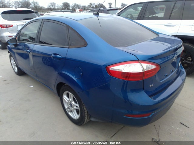 Ford FIESTA SE 2018 3FADP4BJ7JM109490 Image 3