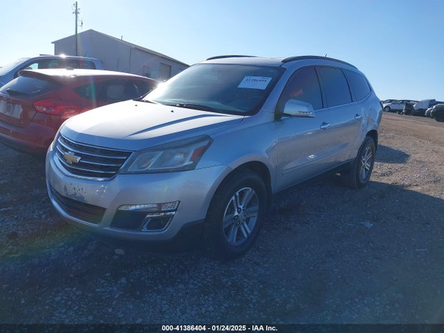 Chevrolet Traverse 2015 1GNKRHKD7FJ374127 Image 2