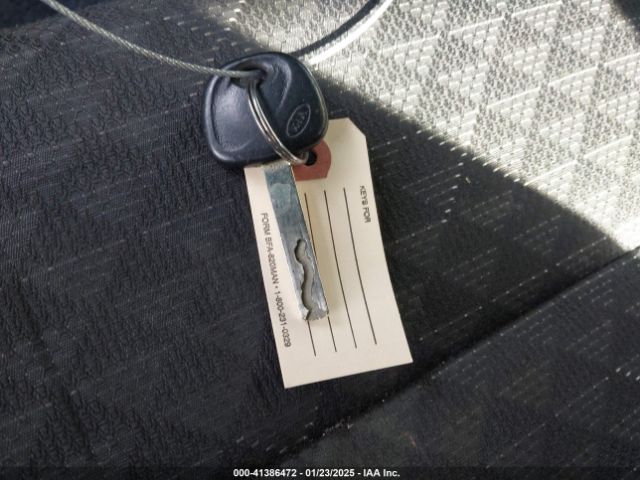 3KPA24ABXKE210556 KIA RIO LX