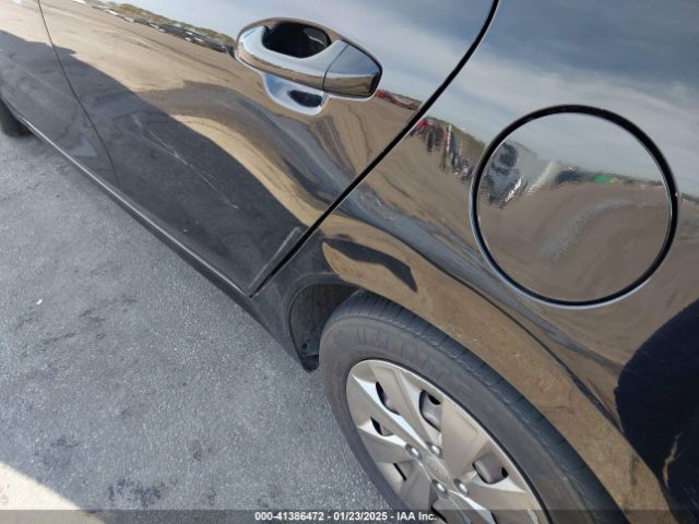 3KPA24ABXKE210556 KIA RIO LX