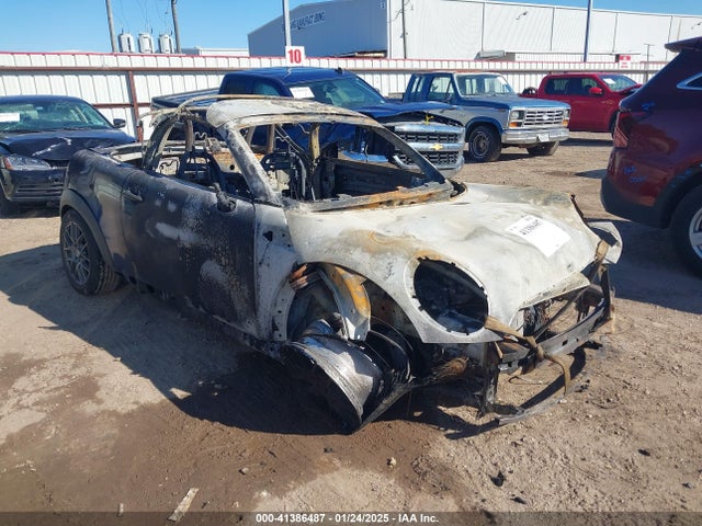 2013 MINI ROADSTER WMWSY1C59DT625321 Photo 0