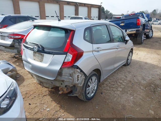 Honda FIT LX 2015 3HGGK5H51FM729704 Image 4