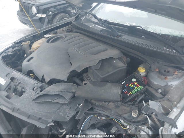 Chrysler 200 Limited 2014 1C3CCBCG5EN135028 Image 10