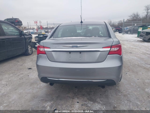 Chrysler 200 Limited 2014 1C3CCBCG5EN135028 Image 17