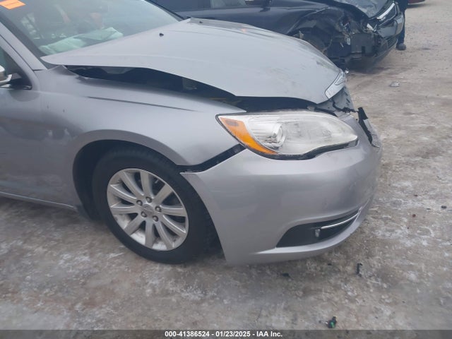 Chrysler 200 Limited 2014 1C3CCBCG5EN135028 Image 19