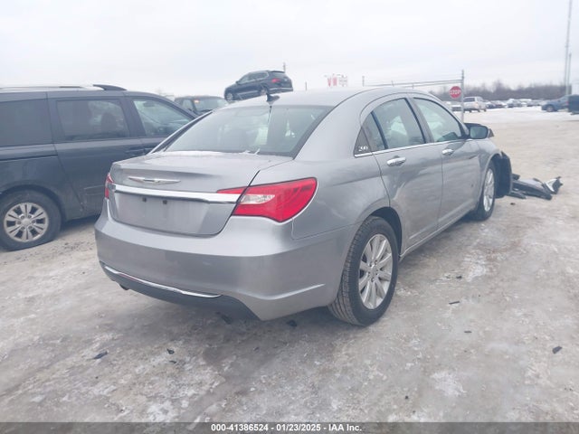 Chrysler 200 Limited 2014 1C3CCBCG5EN135028 Image 4