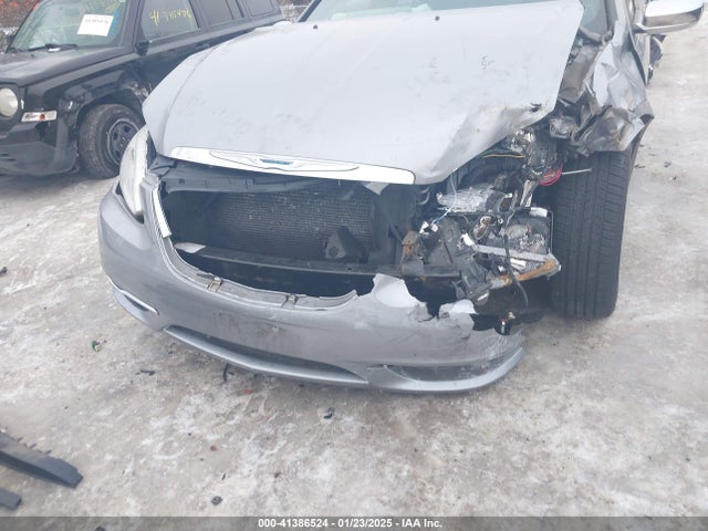 Chrysler 200 Limited 2014 1C3CCBCG5EN135028 Image 6