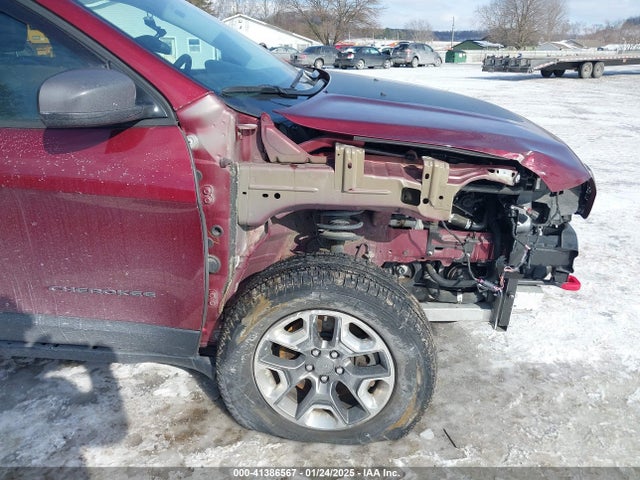 1C4PJMBX5KD335425 Jeep Cherokee Trailhawk 4x4