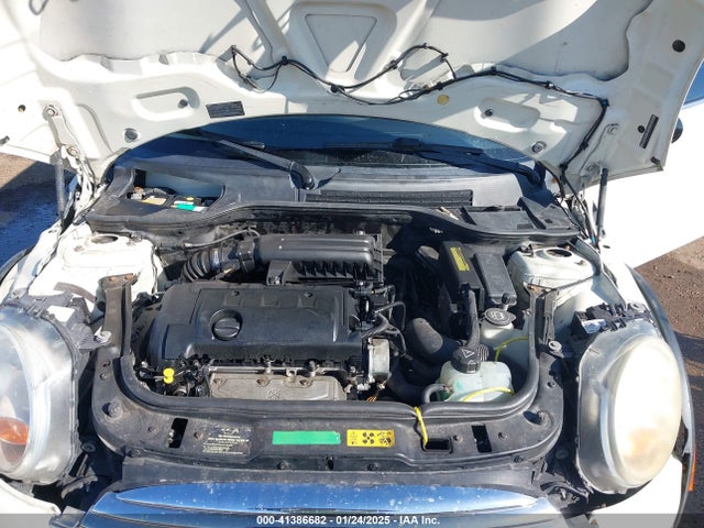 2009 MINI COOPER WMWMF33539TU70685 Photo 9