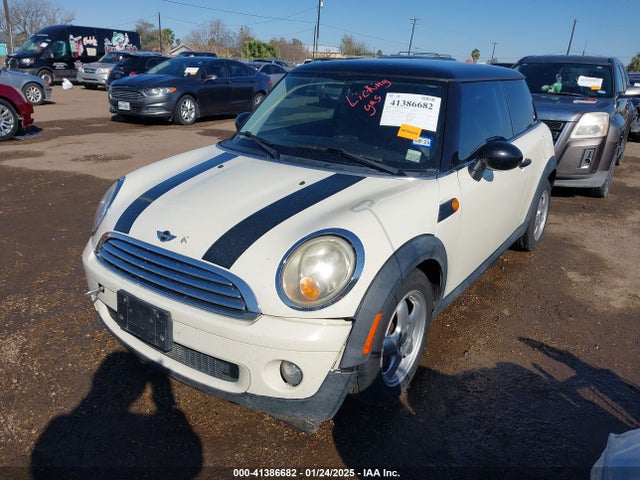 2009 MINI COOPER WMWMF33539TU70685 Photo 5