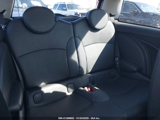 2009 MINI COOPER WMWMF33539TU70685 Photo 7