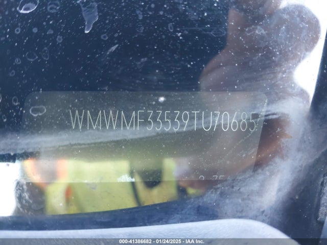 2009 MINI COOPER WMWMF33539TU70685 Photo 8