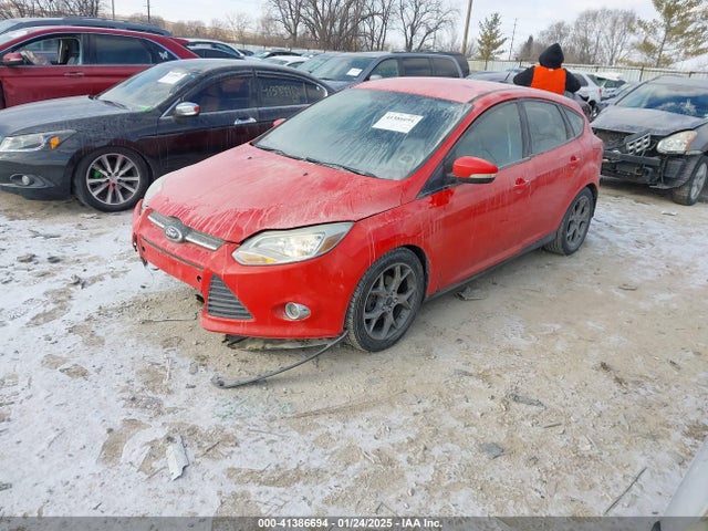 Ford FOCUS SE 2014 1FADP3K22EL323457 Image 2