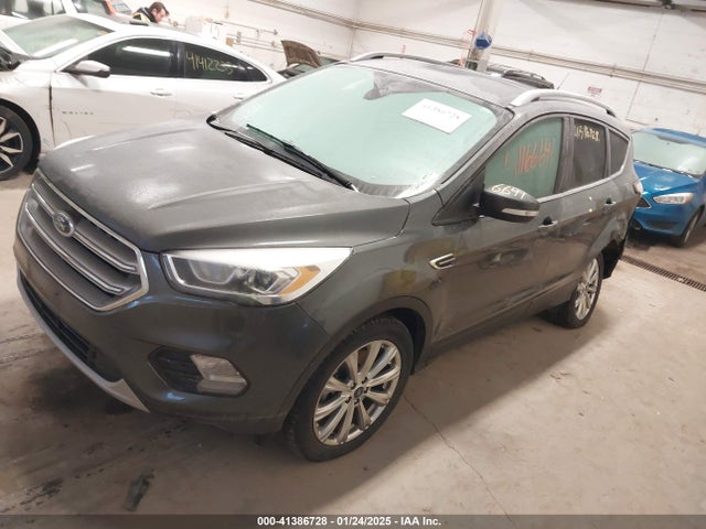 1FMCU9JD4HUE36289 Ford Escape Titanium