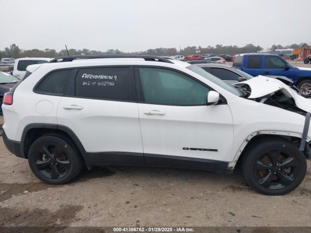 1C4PJLLN4KD326237 Jeep Cherokee Altitude Fwd