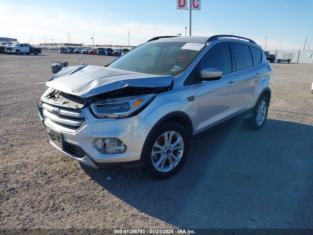 1FMCU0GD2JUB47825 Ford ESCAPE SE
