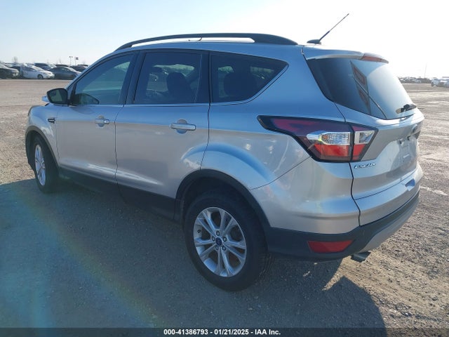 1FMCU0GD2JUB47825 Ford ESCAPE SE