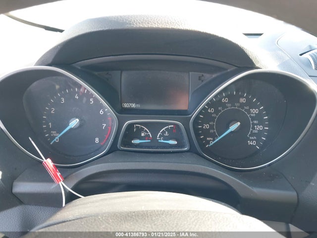 1FMCU0GD2JUB47825 Ford ESCAPE SE