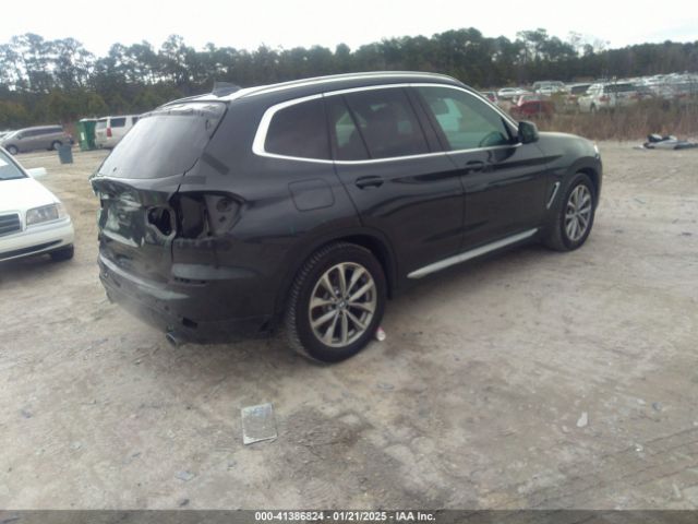 2018 BMW X3 5UXTR9C56JLD72250 Photo 3