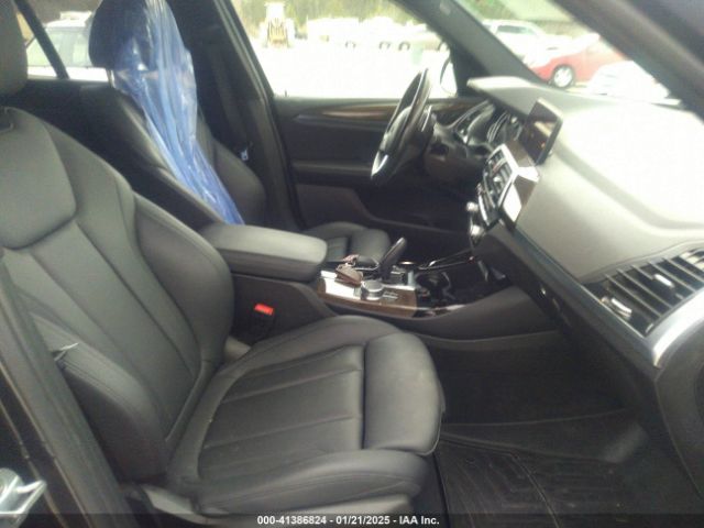 2018 BMW X3 5UXTR9C56JLD72250 Photo 4