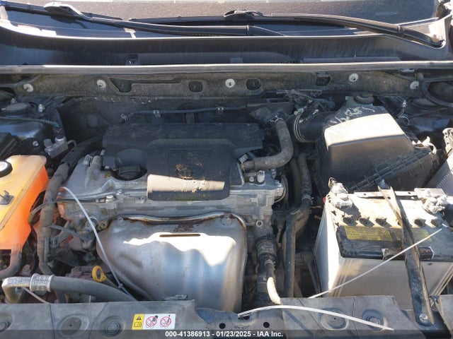 Toyota RAV4 LE 2018 JTMZFREV8JJ202305 Image 10