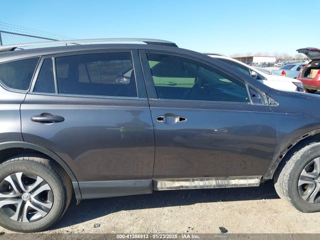Toyota RAV4 LE 2018 JTMZFREV8JJ202305 Image 13