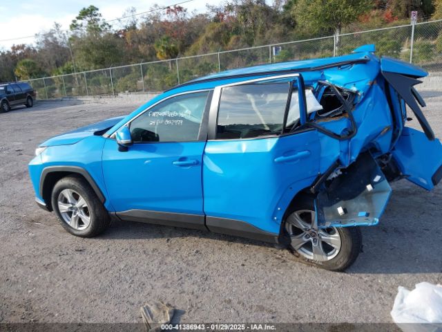 2T3W1RFV3MW156176 Toyota Rav4 Xle