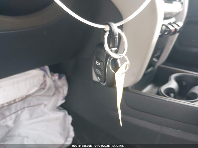 2019 MINI COUNTRYMAN WMZYT5C59K3E64522 Photo 10