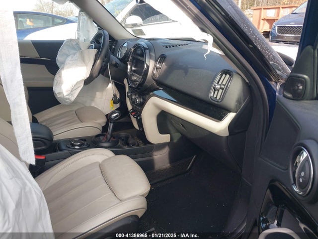 2019 MINI COUNTRYMAN WMZYT5C59K3E64522 Photo 4