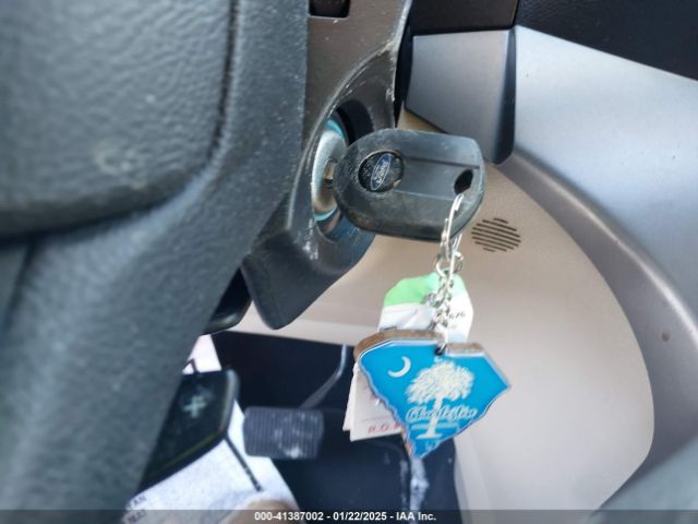 1FMCU0G94HUB72375 Ford ESCAPE SE