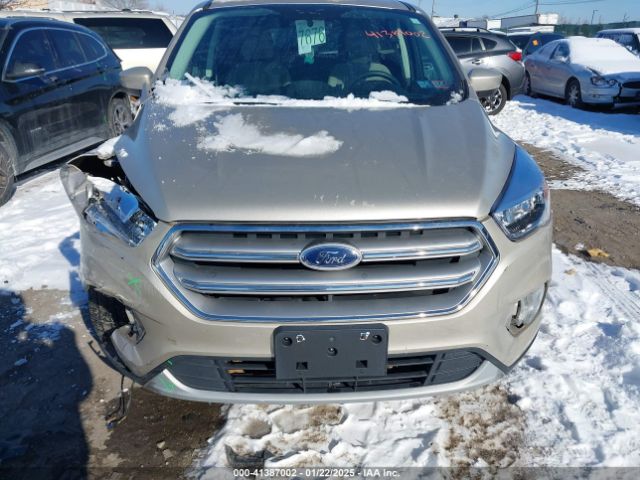 1FMCU0G94HUB72375 Ford ESCAPE SE